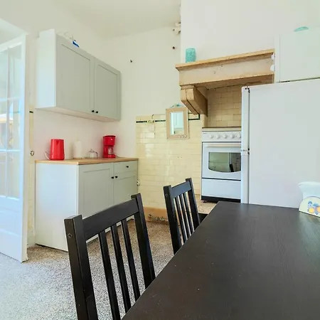 Apartamento 4 Bedrooms With City View And Wifi At *