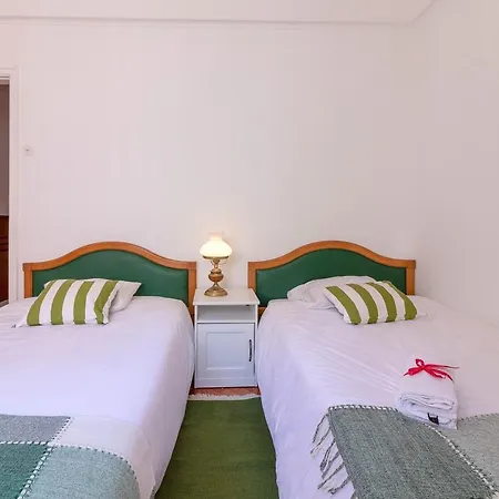 Apartamento 4 Bedrooms With City View And Wifi At Lisboa