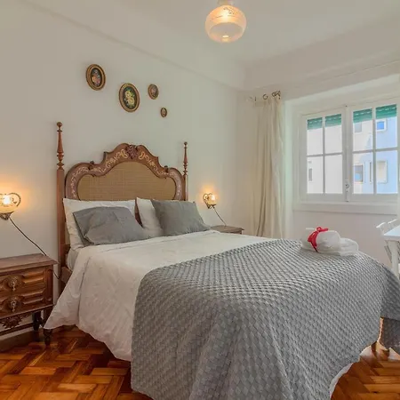 4 Bedrooms With City View And Wifi At