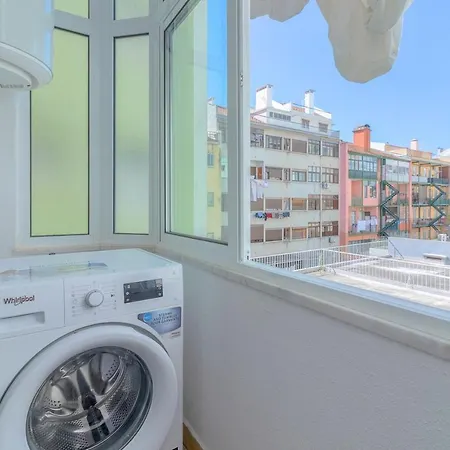 Διαμέρισμα 4 Bedrooms With City View And Wifi At Lisboa